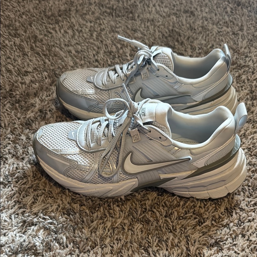 Nike V2K Retro Run Shoes
